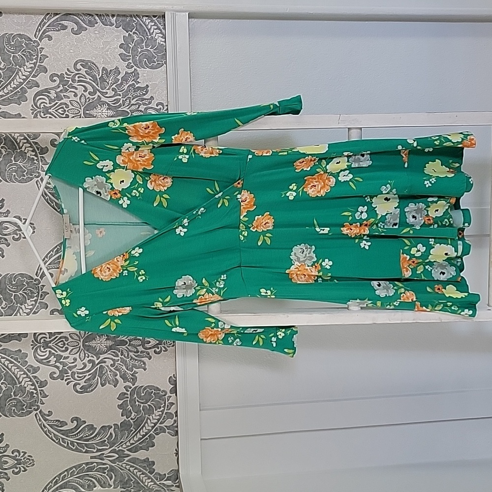Loft Outlet Petite Women's Dress 2P Green Floral Stretchy EUC